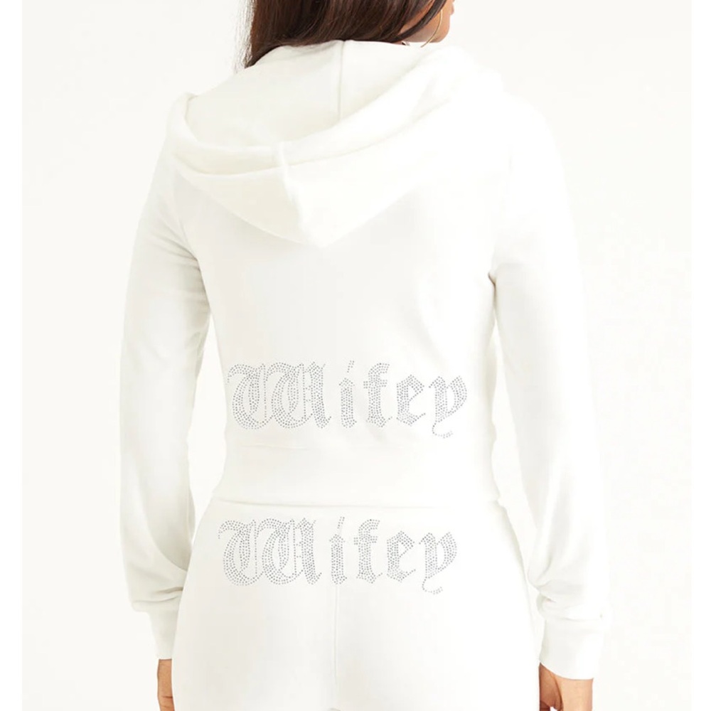 Juicy Couture White Rhinestone 'Wifey' Hooded Sweatshirt & Sweatpants set